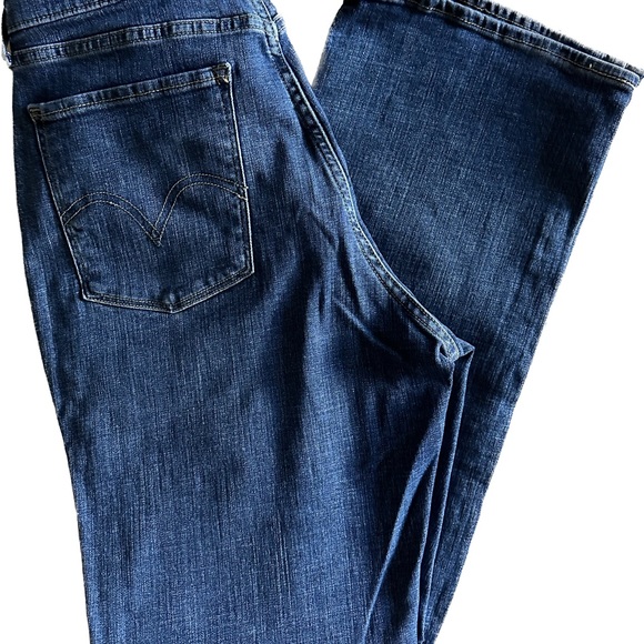 Levi’s Classic Boot cut size 10/30 EUC - Picture 4 of 10
